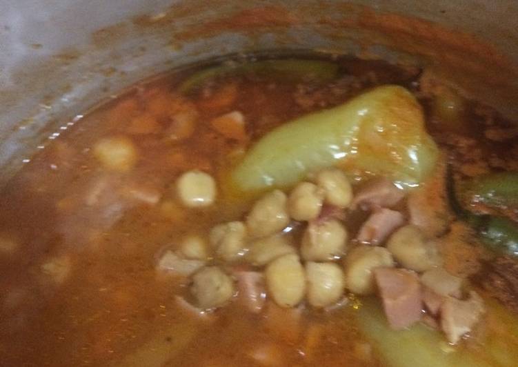 Garbanzos guisados con tocino
