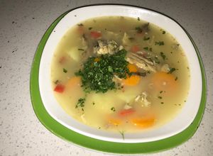 Una foto de Caldillo de cabezas de pescado😋