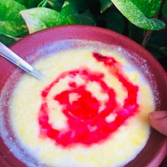 A picture of Strawberry Lassi.