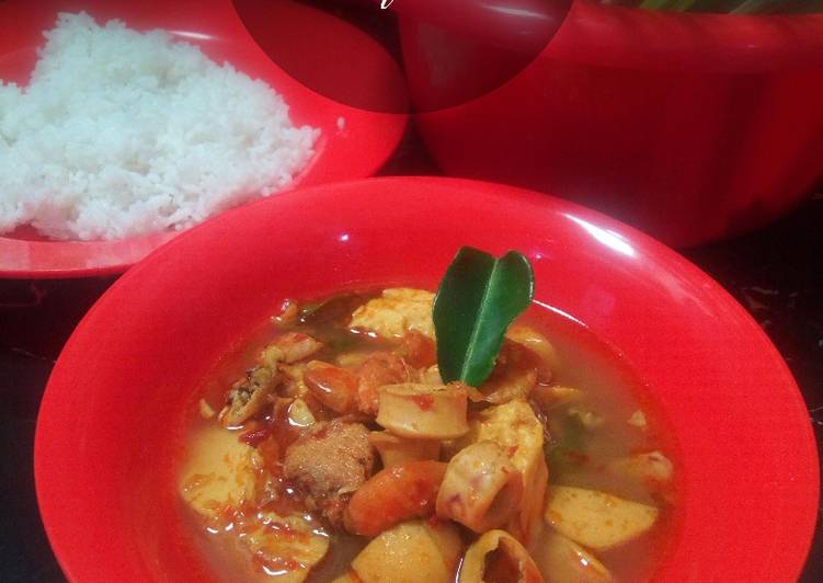 Tom Yam Seafood Spicy
