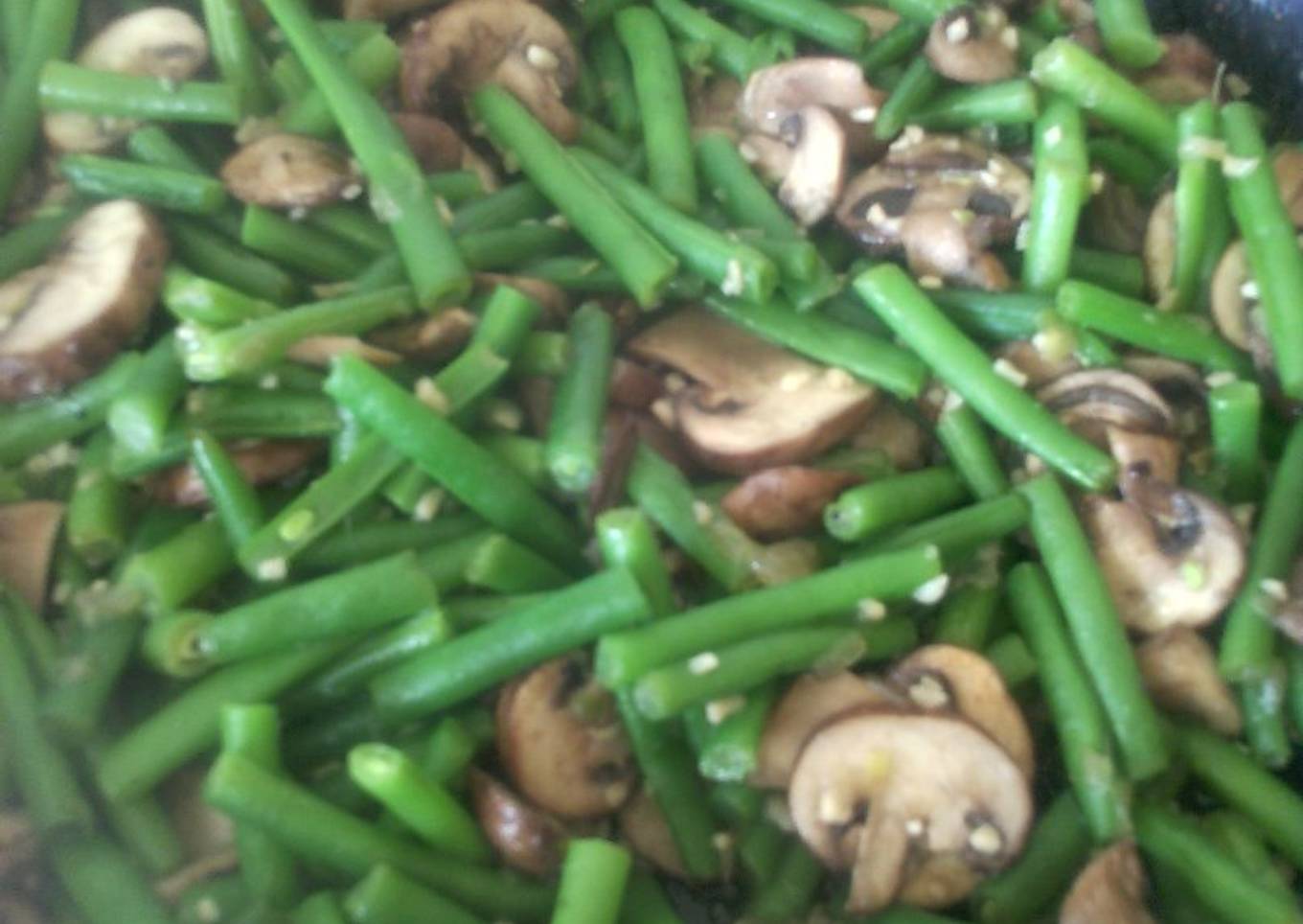 Ejotes y champiñones