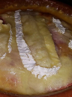 Une photo de Cassolette de patate douce et camembert