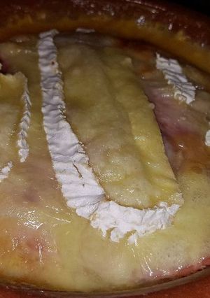 Une photo de Cassolette de patate douce et camembert