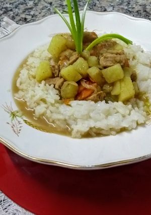 Una foto de Kare raisu  🇯🇵 o arroz con curry
