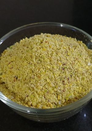 A picture of Dryfruit powder.