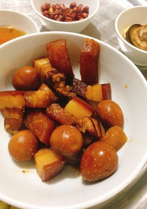 Hình của món Thịt kho tàu.