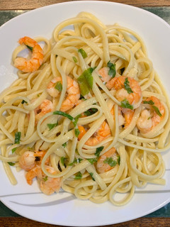 Una foto de Pasta con langostinos a la Meunière