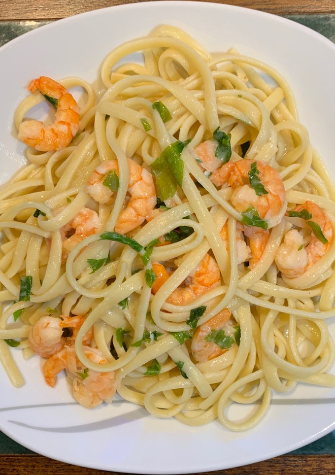 Una foto de Pasta con langostinos a la Meunière