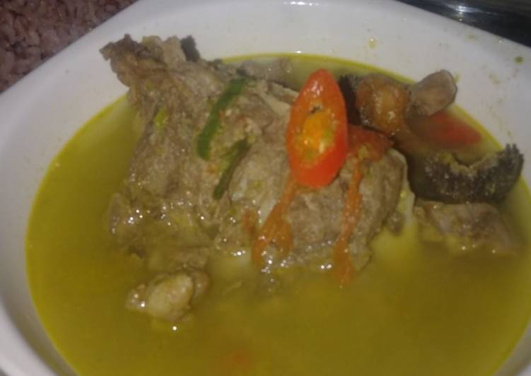 Cara Praktis Menyiapkan Resep simple SOP iga kuah pedas, Lezat