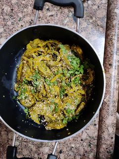 વધારેલા પાત્રા (અળવીના પાન) રેસીપી મુખ્ય ફોટો