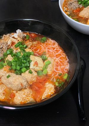 Hình của món Bún riêu dã chiến.