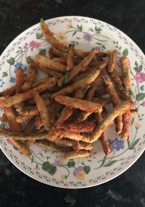 A picture of Air fried green beans.