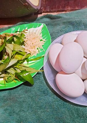 Hình của món Trứng lộn luộc nước dừa.