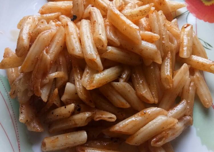 Plain ketchup Penne Pasta Italian