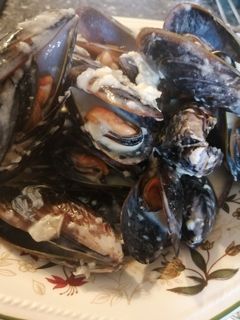 Una foto de Mejillones en salsa
