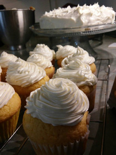 A picture of Sunshine's lemon butter frosting.