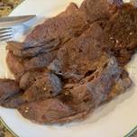 Hình của món Thịt bò thăn nướng (beef chuck roast).