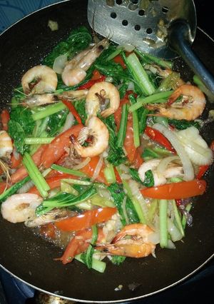 Foto resep #pekaninspirasi.. sayur simple,  udang petak umpet