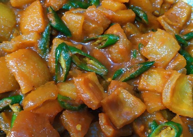 Langkah Mudah untuk Membuat Oseng Kikil Cabe Ijo, Enak