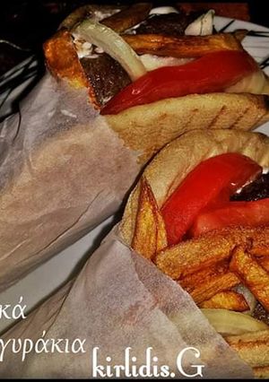 Φωτογραφία της συνταγής Μπιφτέκια σε πίτα