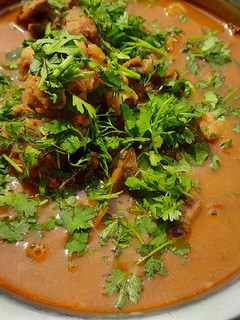 மட்டன் எலும்பு குழம்பு(Mutton elumbu kulambu recipe in tamil) செய்முறை முக்கிய புகைப்படம்