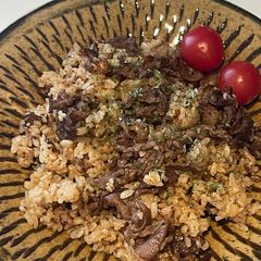 A picture of Beef Garlic Fried Rice.