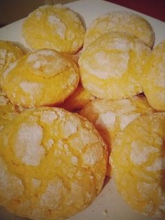 Una foto de Galletas craqueladas de limón 🍋✨