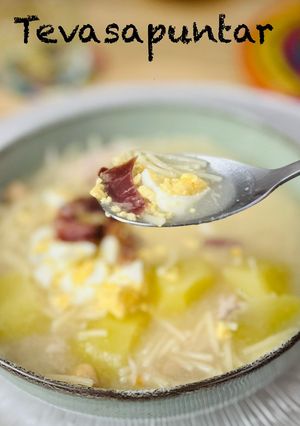Una foto de Sopa de picadillo 🍵 🎄