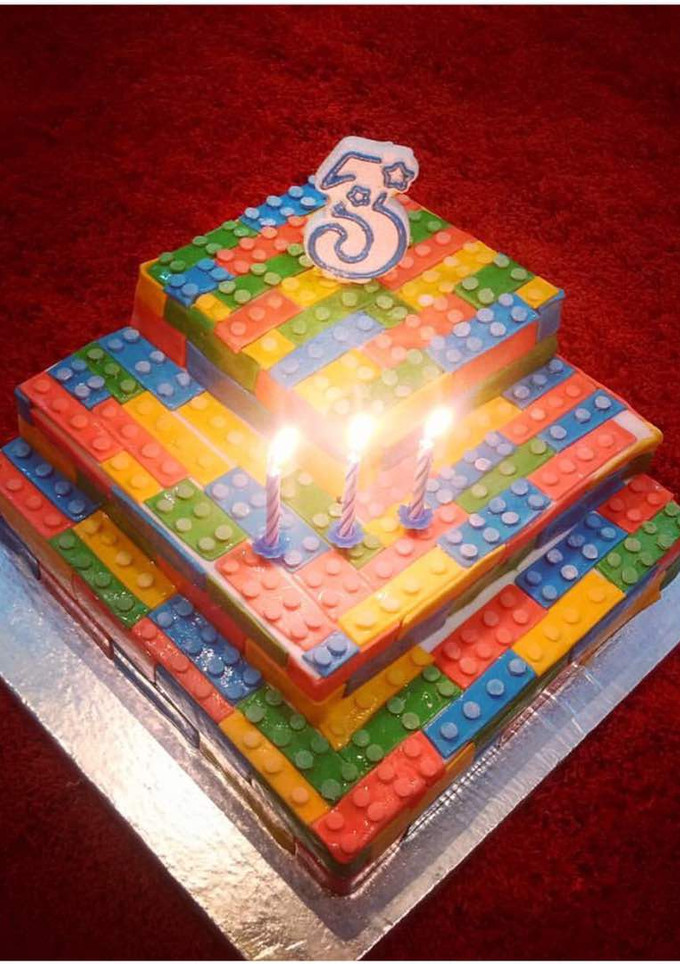 A picture of Butter sponge cake.