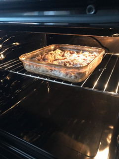 Una foto de Brownie de zucchini veganos