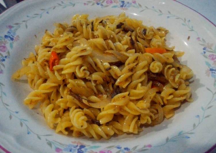 Resep Fusili sarden aglio olio, Enak