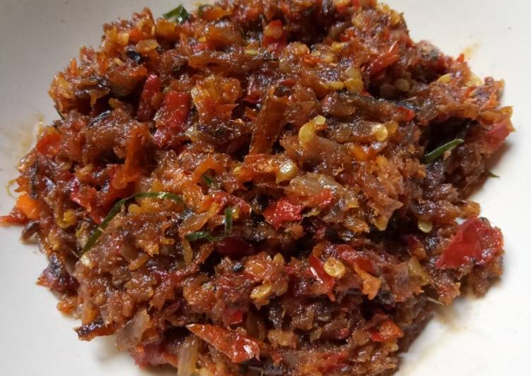 Bagaimana Membuat Sambal Roa yang Bisa Manjain Lidah