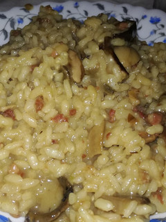 Una foto de Risotto de jamón y boletus