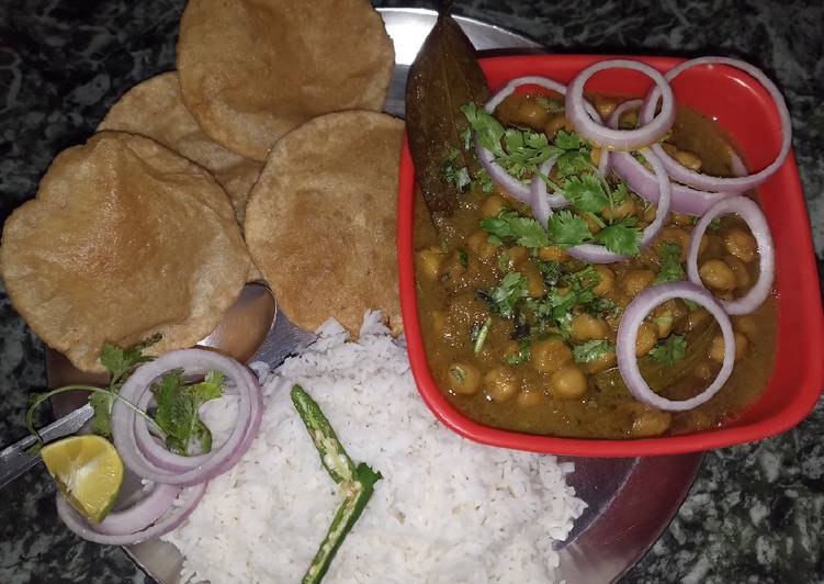 Simple Way to Prepare Any-night-of-the-week Chole Poori