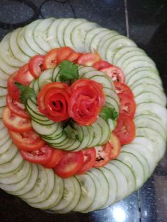 સલાડ ની ડીસ (Salad Dish Recipe In Gujarati) રેસીપી મુખ્ય ફોટો