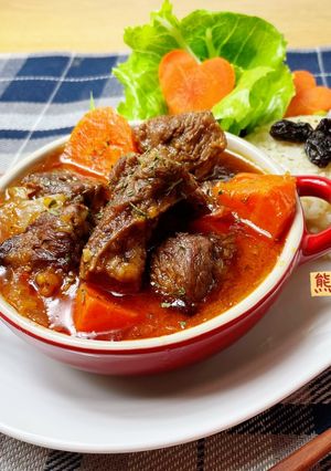蕃茄燉牛腩（簡易/ㄧ鍋到底） 的食譜成品照片