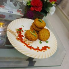 A picture of Aloo Qeemay Ke Cutlets.