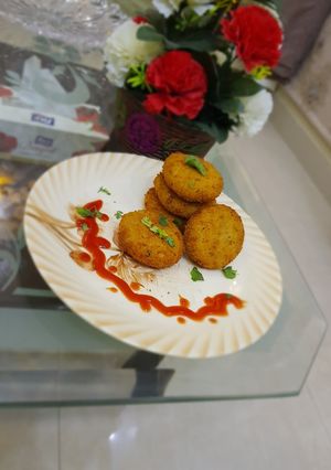 A picture of Aloo Qeemay Ke Cutlets.