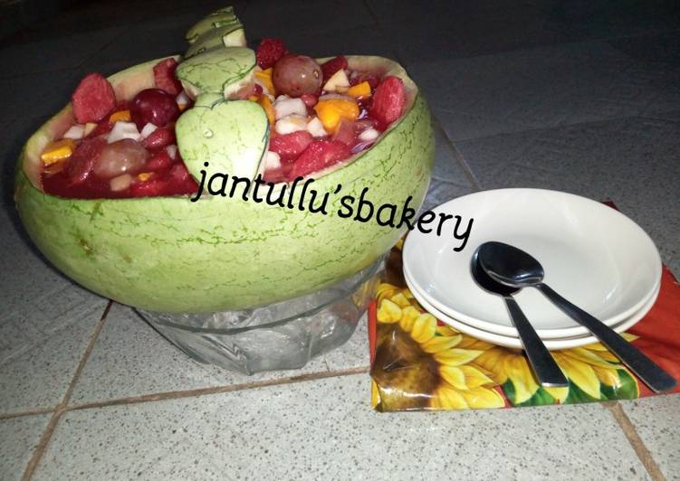 Recipe of Any-night-of-the-week Melon fruits basket