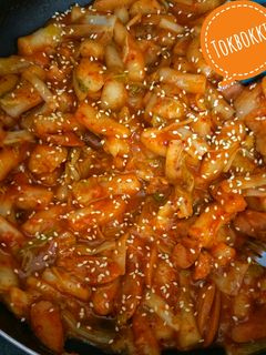 Hình của món Tokbokki nhà làm.