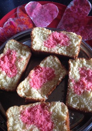 A picture of Hidden Hearts Cake.