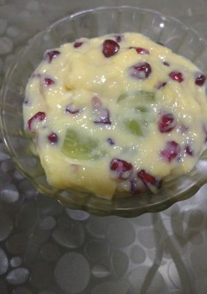 A picture of Fruit custard.