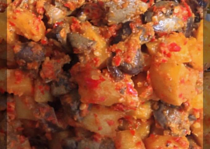Wajib coba! Cara praktis bikin Sambal goreng kentang ati hidangan Idul Adha dijamin gurih
