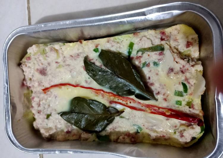 Steamed Tofu with minched beef and egg