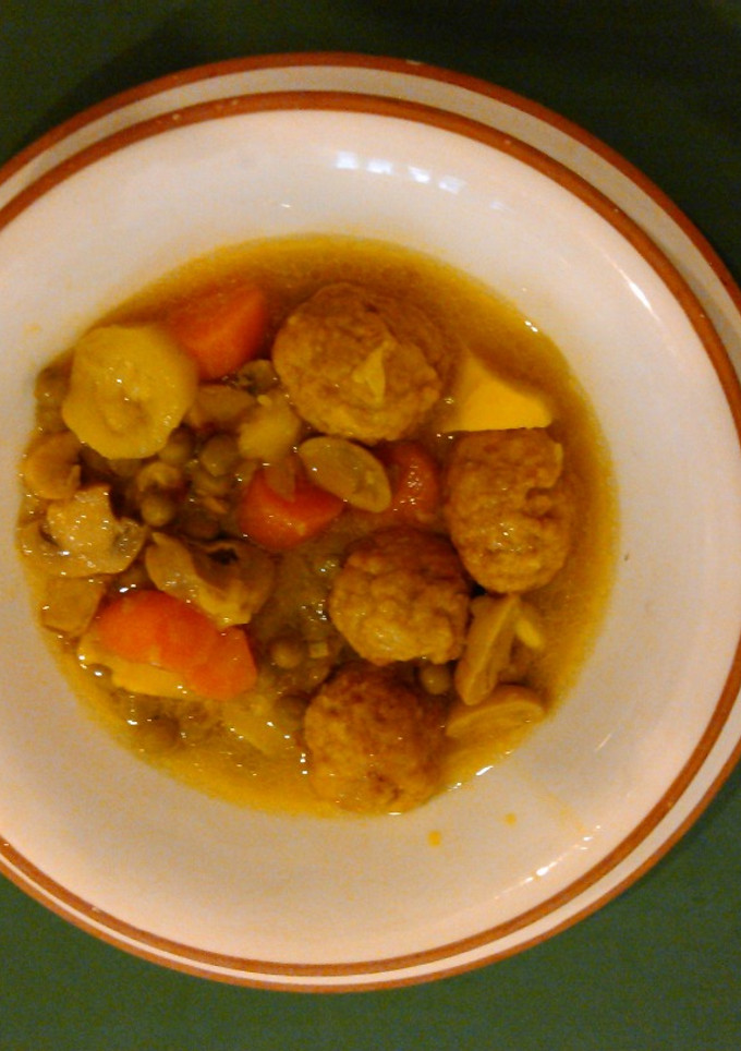 Una foto de Albóndigas con verduras