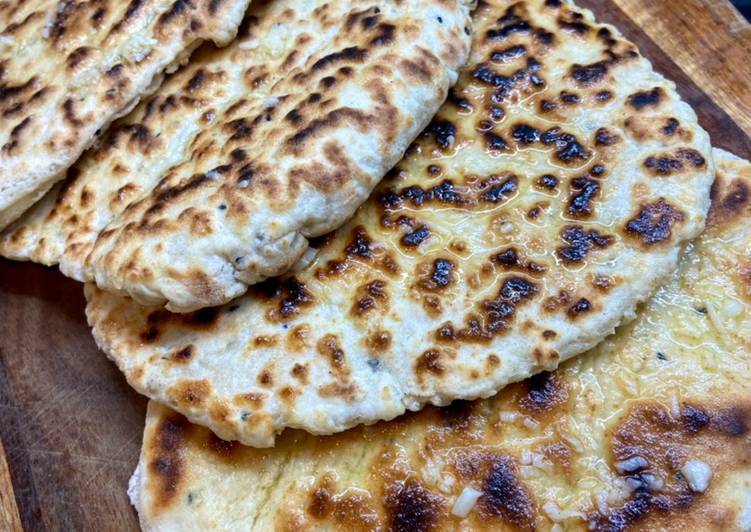 Step-by-Step Guide to Make Perfect Garlic ‘Naan Style’ Flatbreads