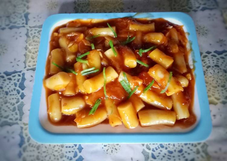 Bumbu Menyiapkan Tteokbokki (Rice cake), Bikin Ngiler