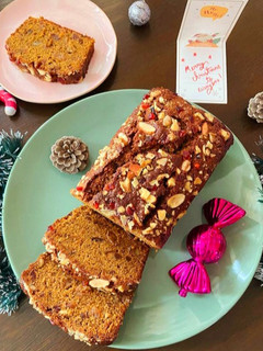 ચોકલેટ પ્લમ કેક ક્રિસમસ સ્પેશિયલ (Chocolate Plum Cake Christmas Special Recipe In Gujarati) રેસીપી મુખ્ય ફોટો