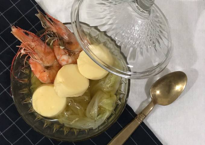 Recipe of Homemade Chinese cabbage soup with prawn and egg tofu