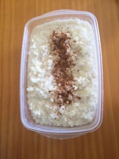 Una foto de Arroz con leche de coco